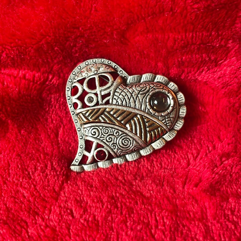 CHICOS love, cherish and inspire, brooch/pin silver and gold tone heart